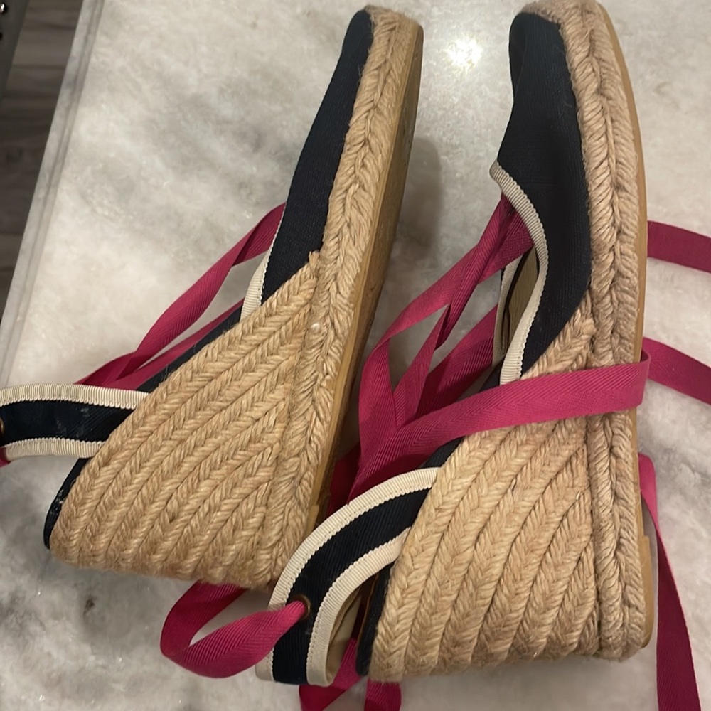 Espadrilles - Picture 3 of 4